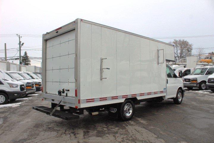 Gmc Savana Cargo 2017 - Image 8