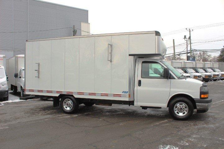 Gmc Savana Cargo 2017 - Image 9