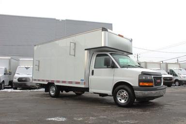 Gmc Savana Cargo 2017 - Thumbnail 11