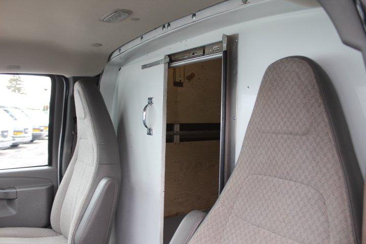 Gmc Savana Cargo 2017 - Image 17