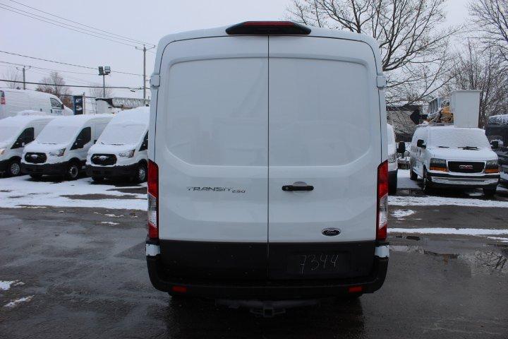 Ford Transit Cargo Van 2021 - Image 13