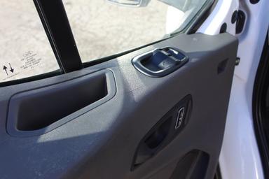 Ford Transit Cargo Van 2023 - Thumbnail 6
