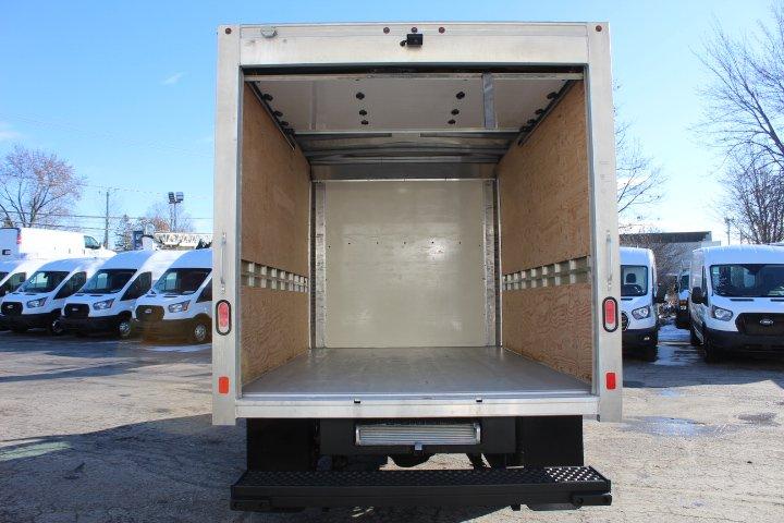 Ford Transit Cargo Van 2023 - Image 13