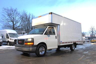 Gmc Savana Cargo 2017 - Thumbnail 3