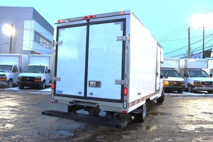 Gmc Savana Cargo 2017 - Image 12