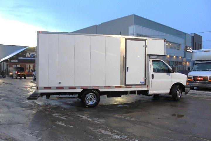 Gmc Savana Cargo 2017 - Image 10