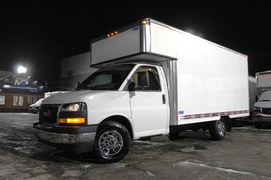 GMC Savana Cargo 2018 - Thumbnail 2