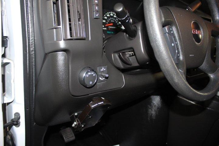 GMC Savana Cargo 2018 - Image 15