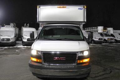 GMC Savana Cargo 2018 - Thumbnail 6