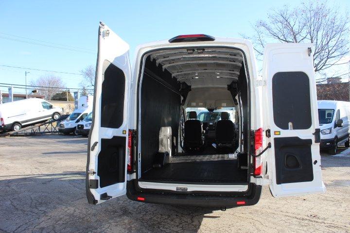 Ford Transit Cargo Van 2023 - Image 6