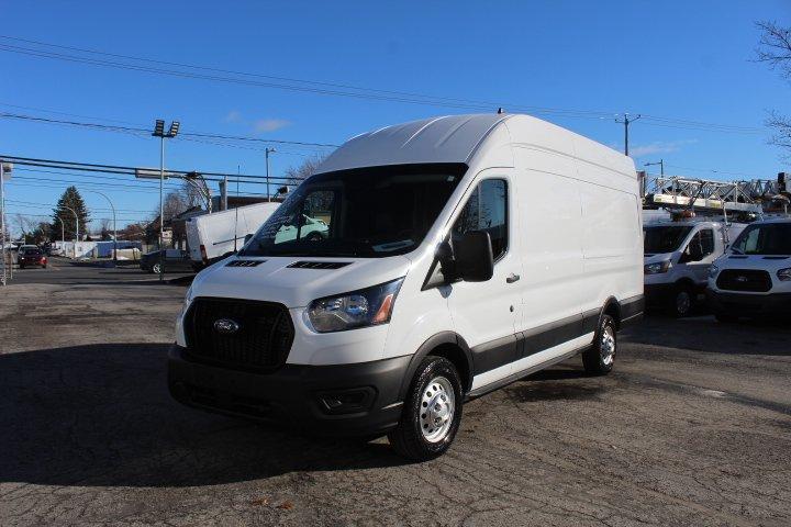Ford Transit Cargo Van 2023 - Image 18