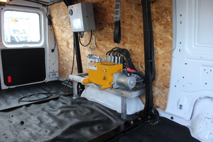 Ford E-Series Cargo Van 2013 - Image 3