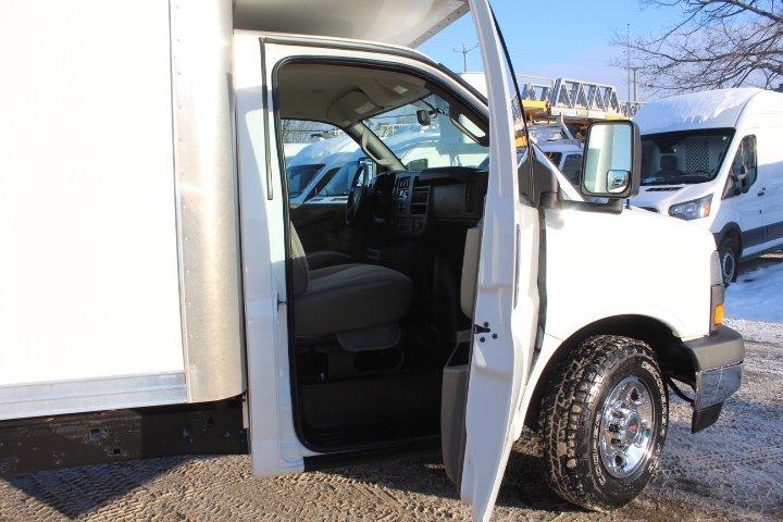 GMC Savana Cargo 2020 - Image 6