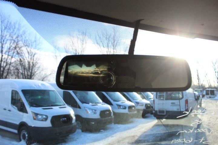 GMC Savana Cargo 2020 - Image 13