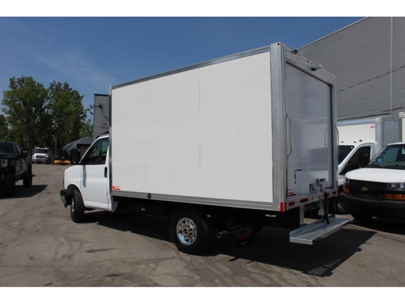 Gmc Savana Cargo 2025 - Image 3