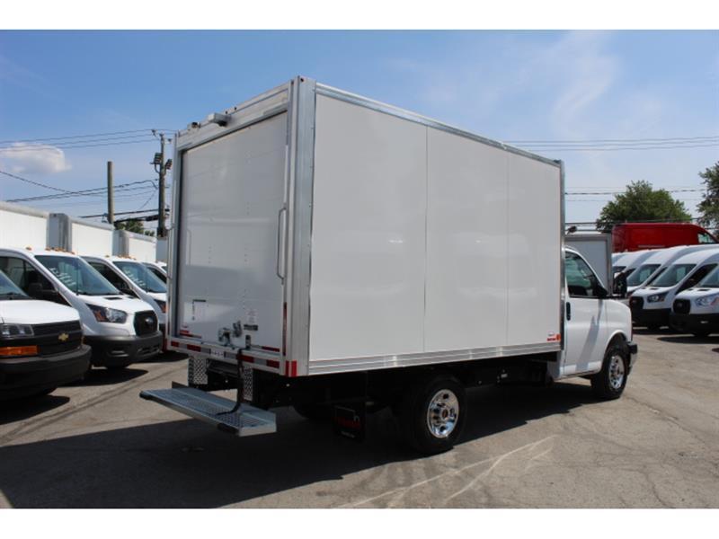 Gmc Savana Cargo 2025 - Image 4