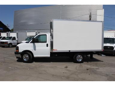 Gmc Savana Cargo 2025 - Thumbnail 5