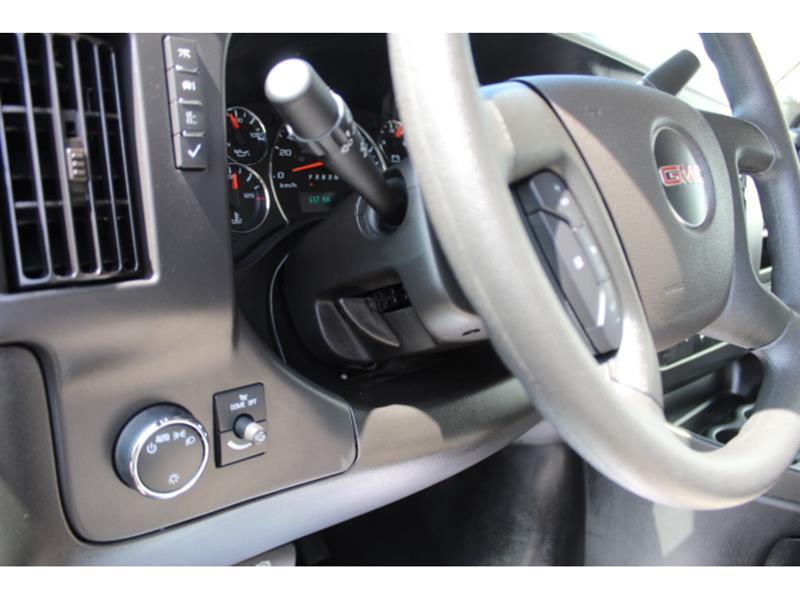 Gmc Savana Cargo 2025 - Image 10