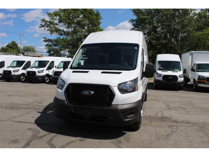 Ford Transit Cargo Van 2023 - Image 6