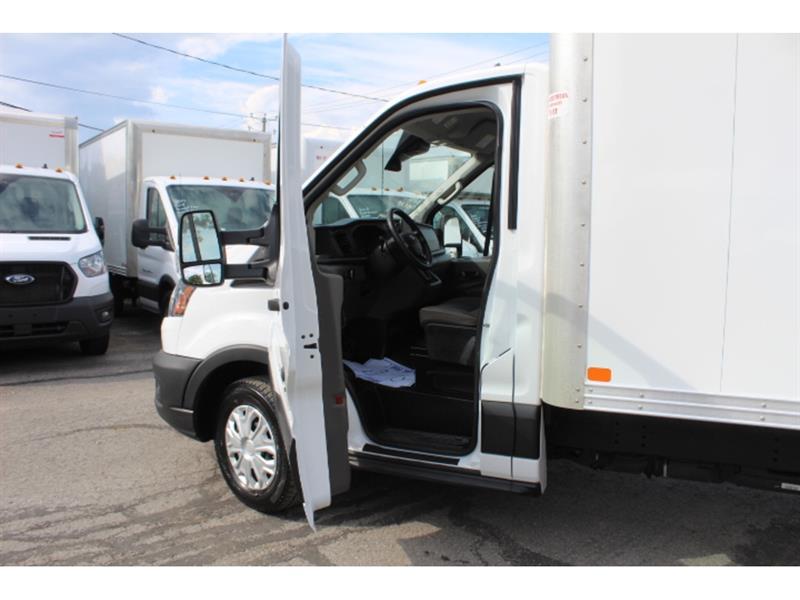 Ford Transit Van 2023 - Image 18