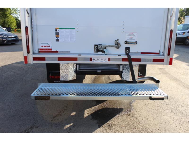 Gmc Savana 2025 - Image 12