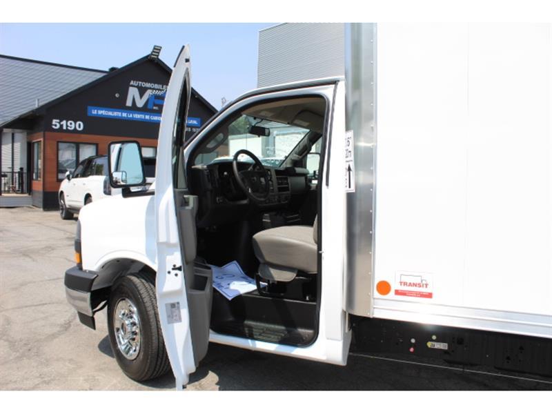 Gmc Savana 2025 - Image 3