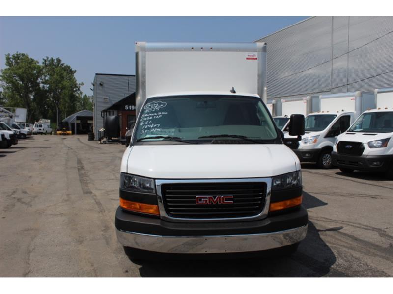 Gmc Savana 2025 - Image 9