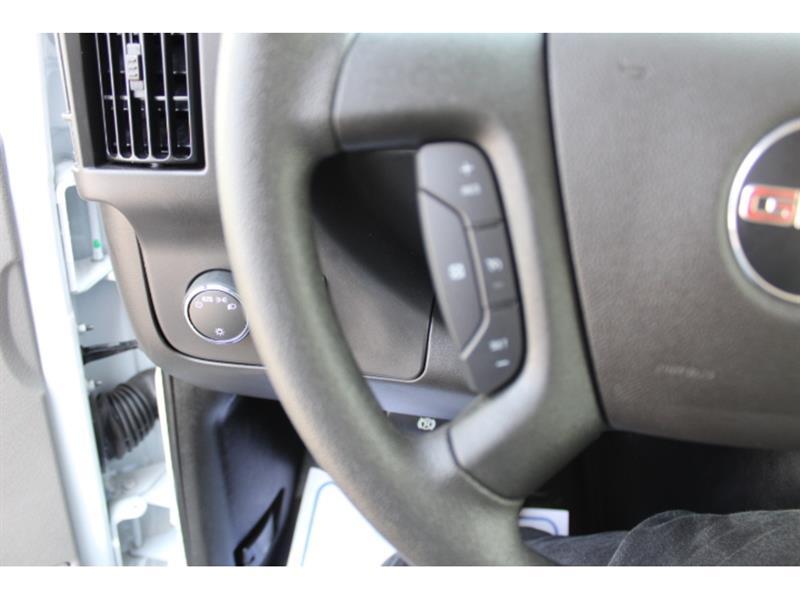 Gmc Savana 2025 - Image 11