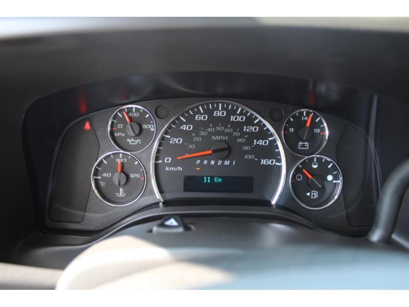 Chevrolet Express 2025 - Image 12