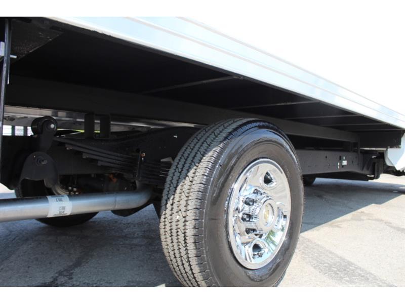 Chevrolet Express 2025 - Image 17