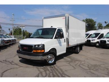 Gmc Savana 2025 - Thumbnail 3