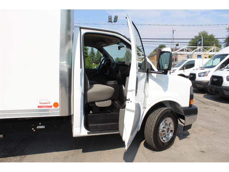 Gmc Savana 2025 - Image 19