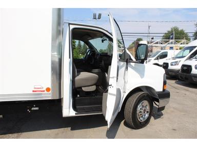 Gmc Savana 2025 - Thumbnail 19