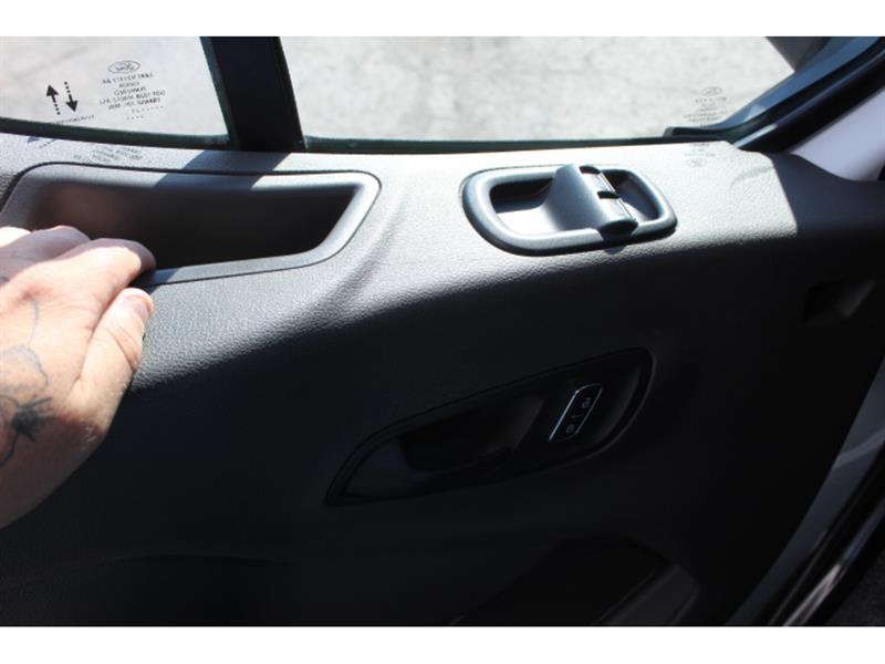 Ford Transit Cargo Van 2023 - Image 9