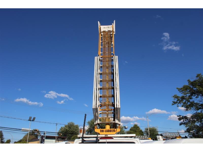 Ford Transit Cargo Van 2017 - Image 11