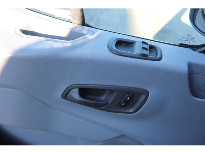 Ford Transit Cargo Van 2017 - Image 17