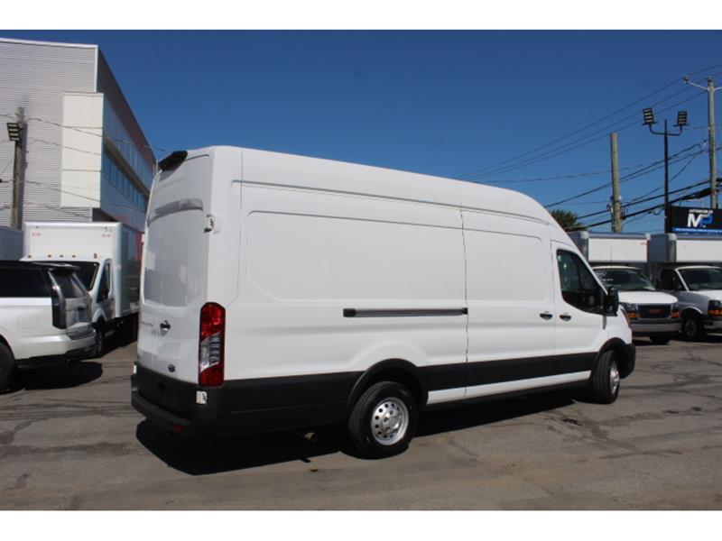 Ford Transit Cargo Van 2023 - Image 6