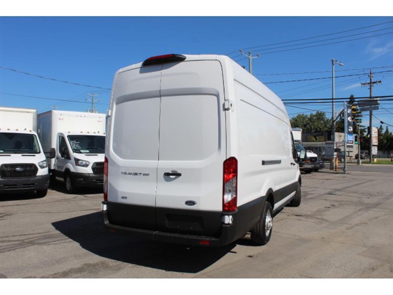 Ford Transit Cargo Van 2023 - Image 7