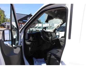 Ford Transit Cargo Van 2023 - Thumbnail 11