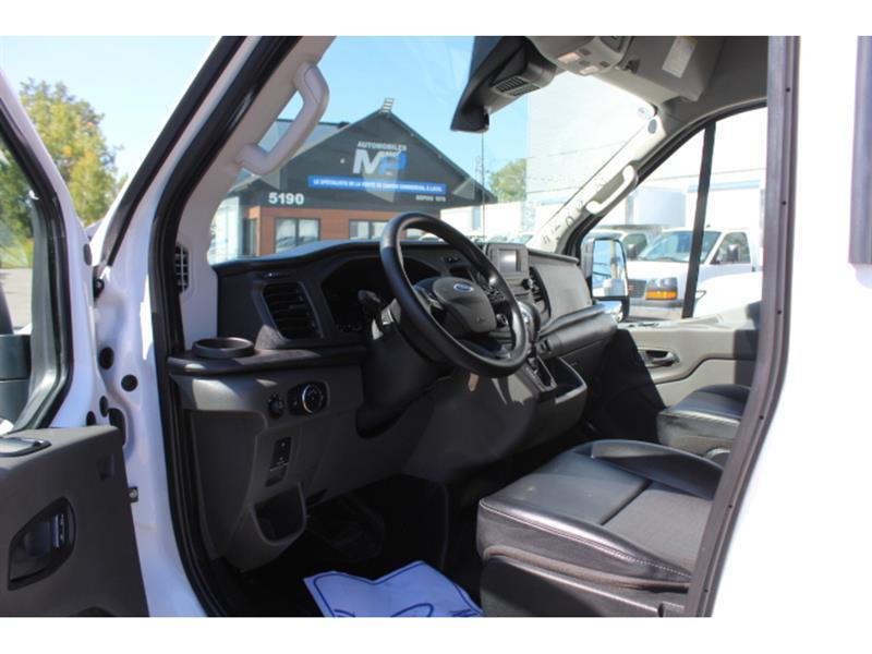 Ford Transit Cargo Van 2024 - Image 16