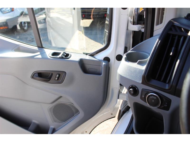 Ford Transit Cargo Van 2017 - Image 15