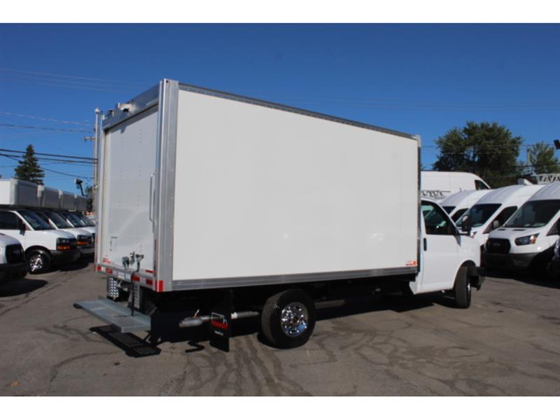 Gmc Savana 2025 - Image 7