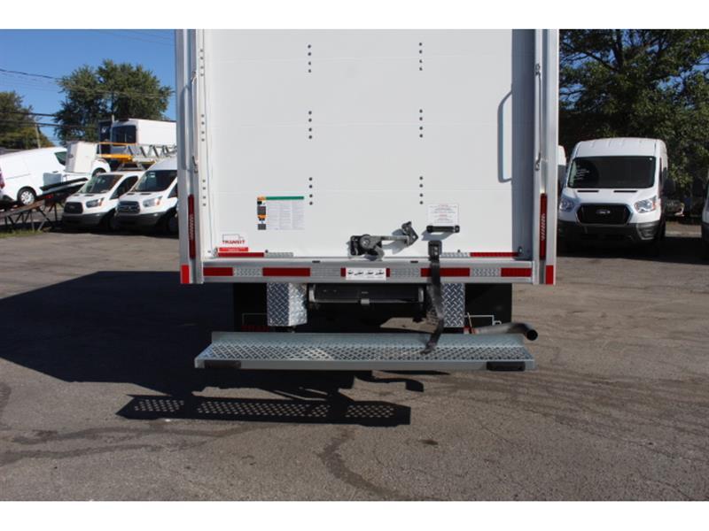 Gmc Savana 2025 - Image 12