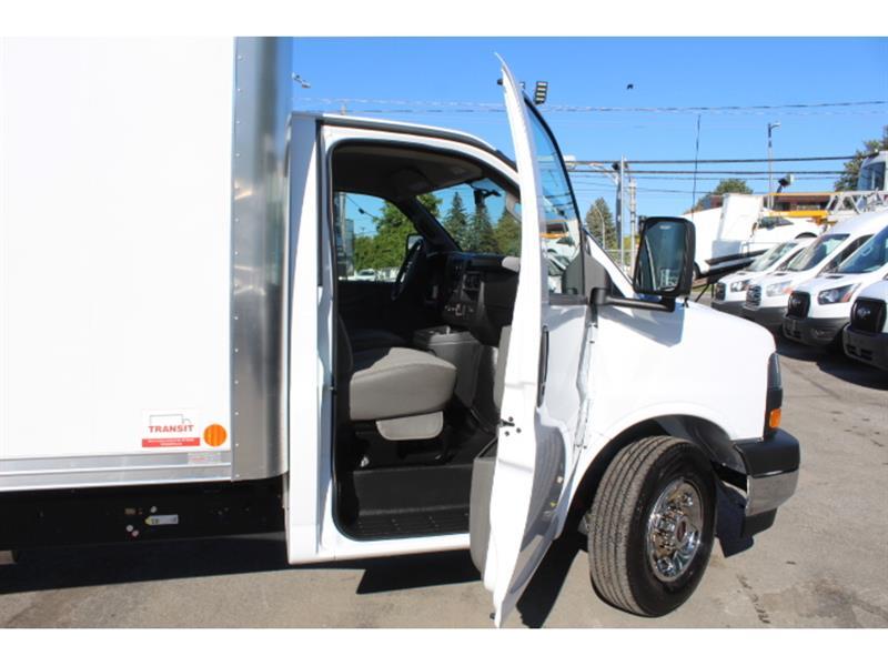 Gmc Savana 2025 - Image 22