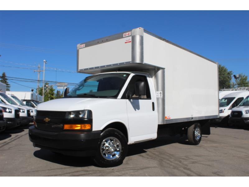 Chevrolet Express 3500 2024 - Image 6