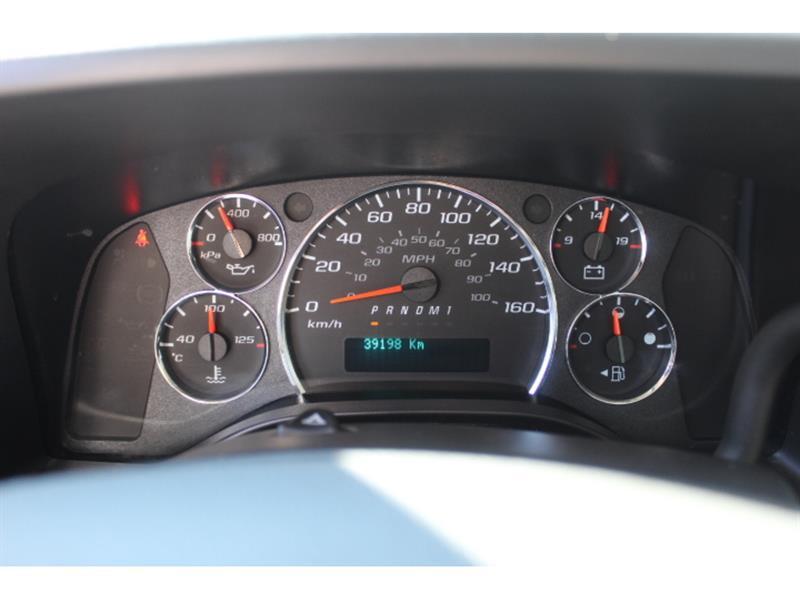 Chevrolet Express 3500 2024 - Image 19