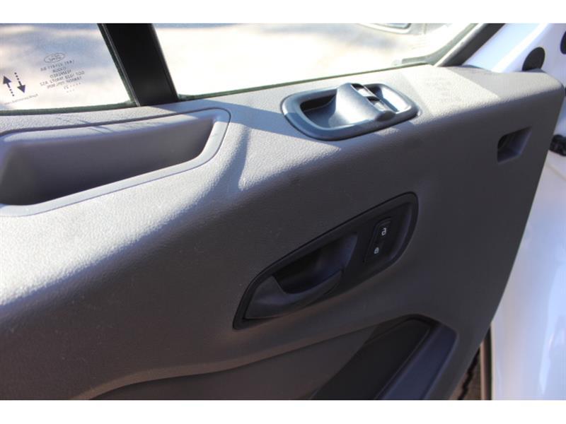Ford Transit Cargo Van 2021 - Image 15