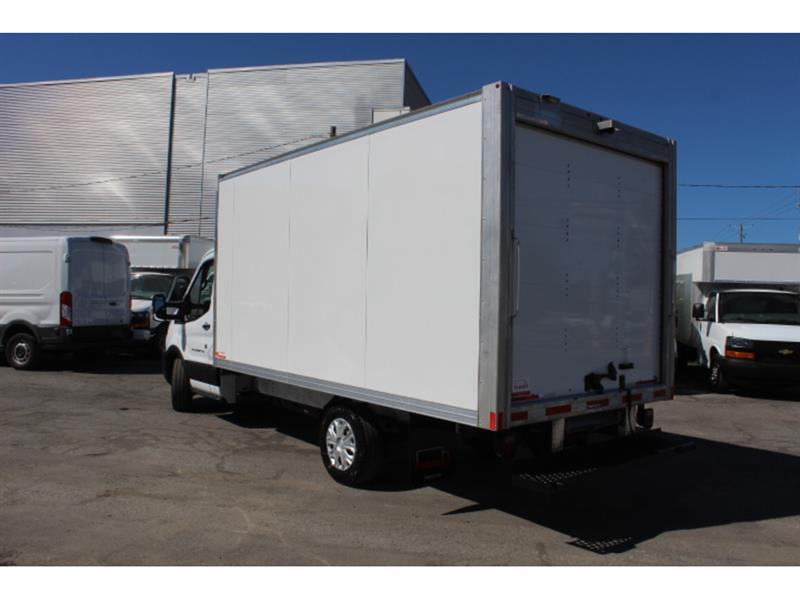 Ford Transit Cargo Van 2023 - Image 4