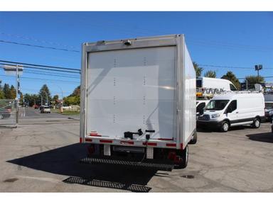 Ford Transit Cargo Van 2023 - Thumbnail 18