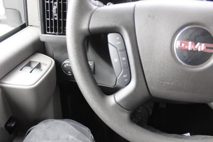 Gmc Savana Cargo 2025 - Image 8